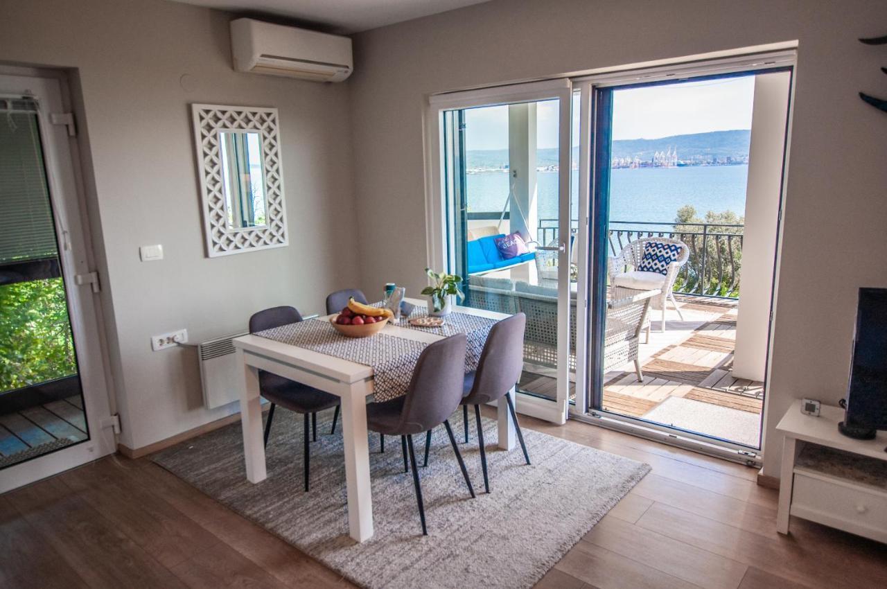 Sea View Apartments Debeli Rtic Ankaran Dış mekan fotoğraf